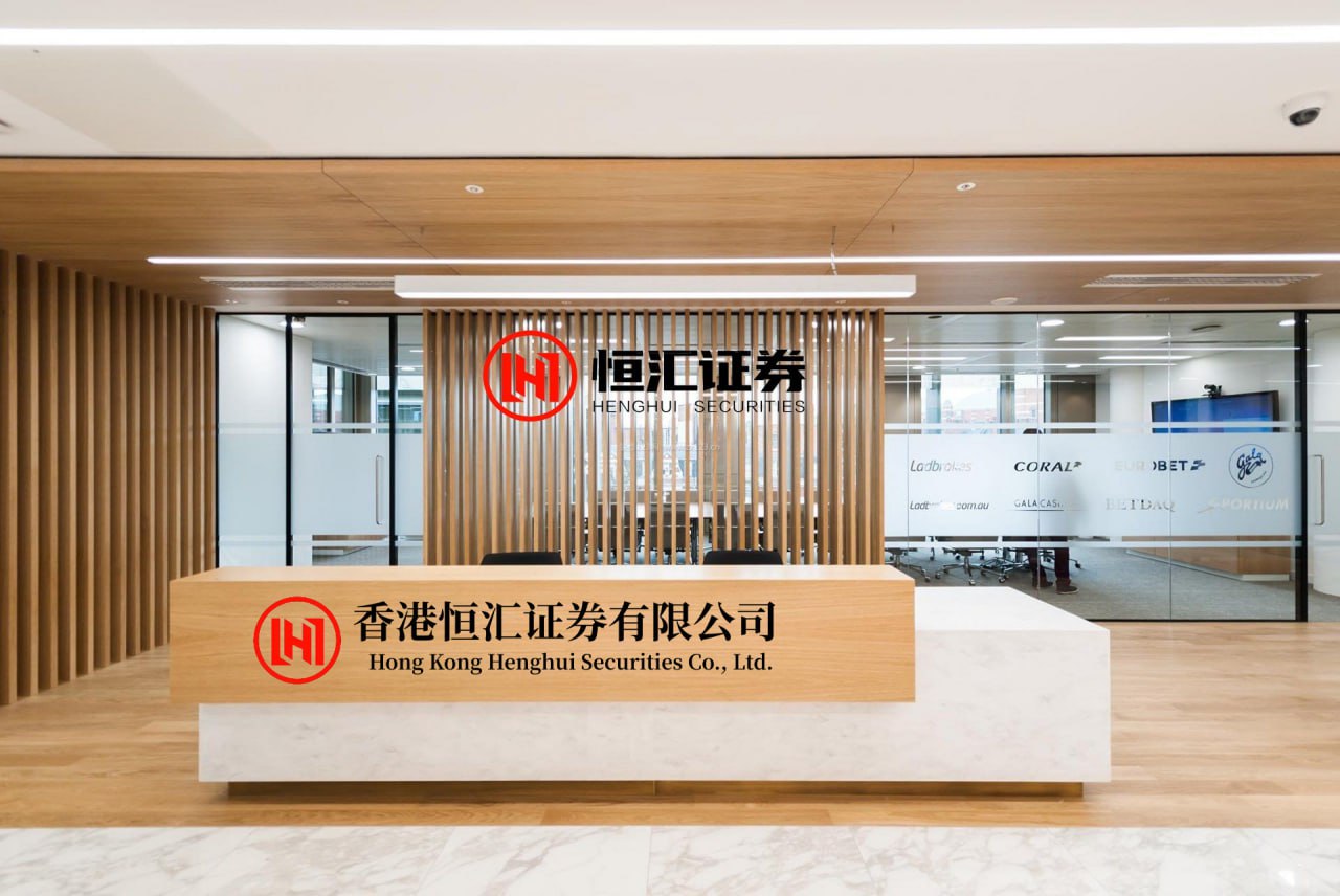 贝贝查 金价降了 黄金依然卖不动？中国黄金今年上半年营、利双降 经营现金流严重“失血”